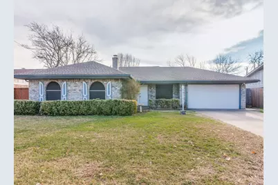 7613 Marlborough Drive W, Fort Worth, TX 76134 - Photo 1