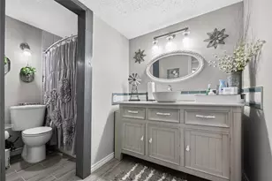 5702 Meadow Wood Ln, Fort Worth, TX 76112 - Photo 20