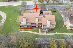 5702 Meadow Wood Ln, Fort Worth, TX 76112 - Photo 30