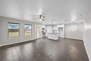 228 St Charles Dr, Springtown, TX 76082 - Photo 2