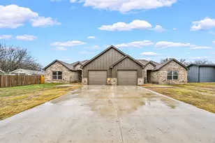 228 St Charles Dr, Springtown, TX 76082 - Photo 1