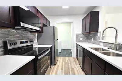 903 W Congress Street, Denton, TX 76201 - Photo 8