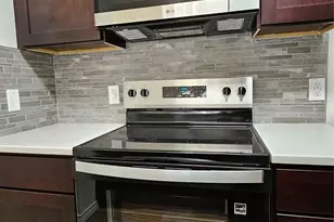 903 W Congress St, Denton, TX 76201 - Photo 12