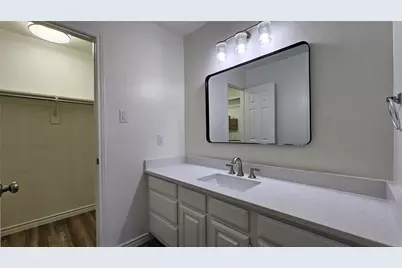 903 W Congress Street, Denton, TX 76201 - Photo 18