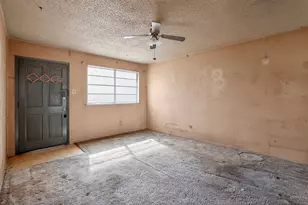 404 Nathan St, Burleson, TX 76028 - Photo 6