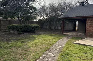 2418 Sam Houston Dr, Garland, TX 75044 - Photo 2