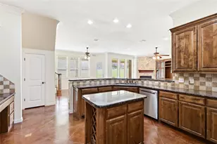 210 Acorn Ct, Aledo, TX 76008 - Photo 12