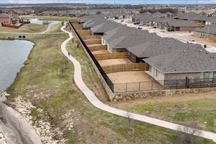 9557 Alderleaf Trl, Crowley, TX 76036 - Photo 6