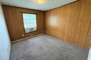 203 E 7th St, Kaufman, TX 75142 - Photo 6