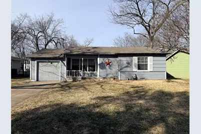 203 E 7th Street, Kaufman, TX 75142 - Photo 1