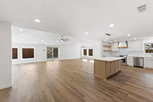 3616 Woodleigh Dr, Dallas, TX 75229 - Photo 4