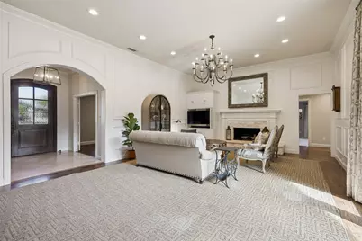 6526 Meadowcreek Drive, Dallas, TX 75254 - Photo 18