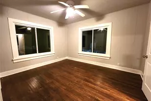 2114 N Elm St, Denton, TX 76201 - Photo 16