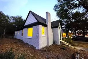 2114 N Elm St, Denton, TX 76201 - Photo 2