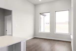 108 Lila Lk Dr, Waxahachie, TX 75165 - Photo 4