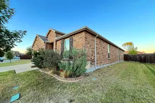 2232 Heaton St, Forney, TX 75126 - Photo 2