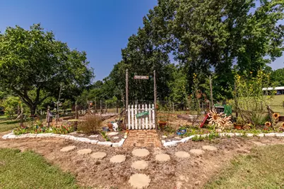 5624 E Fm 323, Palestine, TX 75801 - Photo 18