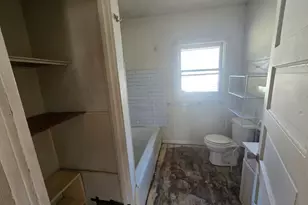 815 E Sumpter St, Mexia, TX 76667 - Photo 10