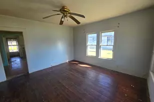 815 E Sumpter St, Mexia, TX 76667 - Photo 6