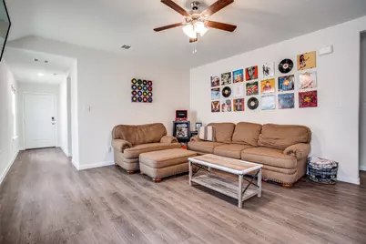 3916 Oak Creek Circle, Denison, TX 75020 - Photo 4