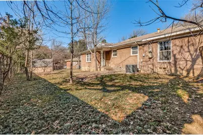 1706 Henderson Court, Irving, TX 75061 - Photo 12