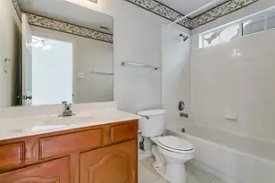 511 Poplar Ln, Irving, TX 75063 - Photo 24