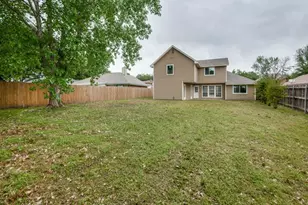 224 Iberis Dr, Arlington, TX 76018 - Photo 4