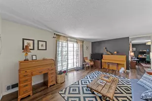 3306 Ridgedale Dr, Garland, TX 75041 - Photo 6