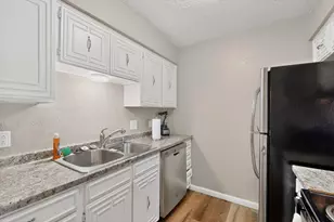2315 Blue Sage Ln, Arlington, TX 76014 - Photo 10