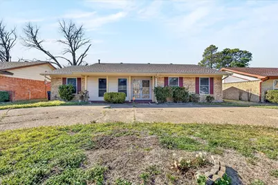 725 Melinda Drive, Mesquite, TX 75149 - Photo 1