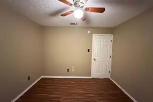 7012 Bernadine Dr, Watauga, TX 76148 - Photo 22