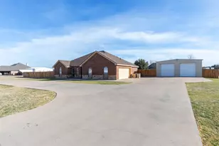 217 Quicksilver Rd, Abilene, TX 79602 - Photo 2