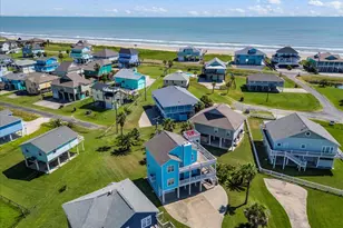 3240 Castle Dr, Crystal Beach, TX 77650 - Photo 6