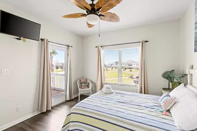 3240 Castle Drive, Crystal Beach, TX 77650 - Photo 20