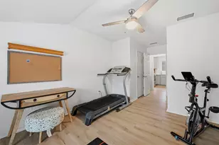 918 N Ricketts St, Sherman, TX 75092 - Photo 18