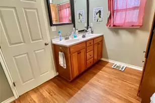 522 E Standifer St, Hamilton, TX 76531 - Photo 24