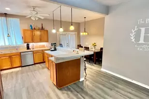 522 E Standifer St, Hamilton, TX 76531 - Photo 14