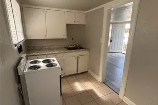 3529 W 7th St, Fort Worth, TX 76107 - Photo 6