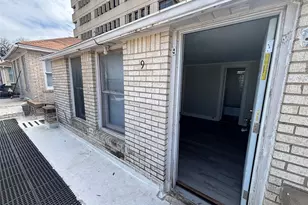 3529 W 7th St, Fort Worth, TX 76107 - Photo 8