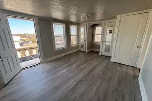 3529 W 7th St, Fort Worth, TX 76107 - Photo 2