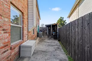 2018 Baker Dr, Corinth, TX 76210 - Photo 34