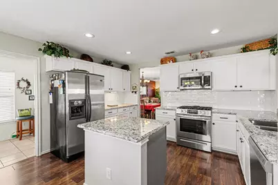 2018 Baker Drive, Corinth, TX 76210 - Photo 10