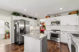 2018 Baker Dr, Corinth, TX 76210 - Photo 10