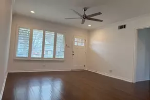 9933 Mixon Dr, Dallas, TX 75220 - Photo 10