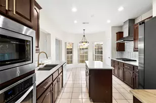 1228 Colby Ct, Irving, TX 75060 - Photo 10