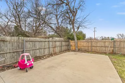 914 S Chatfield Street, Ennis, TX 75119 - Photo 18