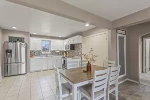 914 S Chatfield St, Ennis, TX 75119 - Photo 6