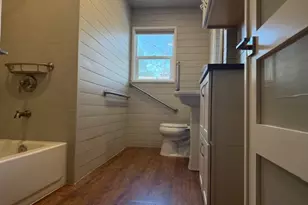 9941 Mixon Dr, Dallas, TX 75220 - Photo 14