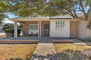 4145 Westchester Dr, Waco, TX 76710 - Photo 4