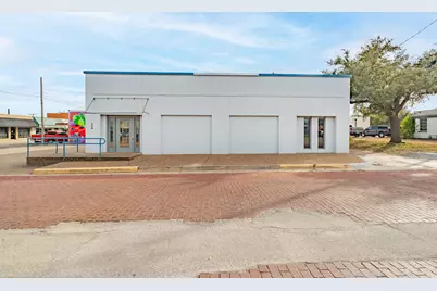 240 W Green Street, Stephenville, TX 76401 - Photo 2